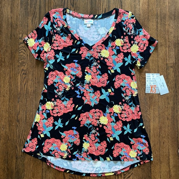 LLR Christy Tee - Picture 1 of 4